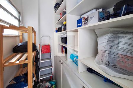 Apartamento à venda com 64m², 2 quartos e sem vaga Apartamento à venda com 64m², 2 quartos e sem vagaQuarto de Serviço