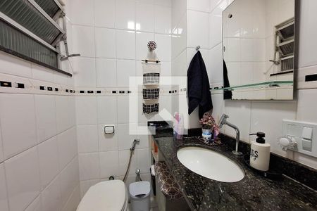 Apartamento à venda com 64m², 2 quartos e sem vaga Apartamento à venda com 64m², 2 quartos e sem vagaBanheiro Social