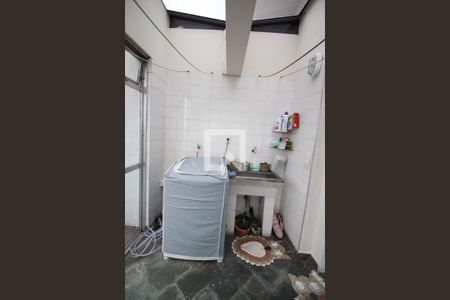 Apartamento à venda com 97m², 2 quartos e 2 vagas Apartamento à venda com 97m², 2 quartos e 2 vagasÁrea de Serviço