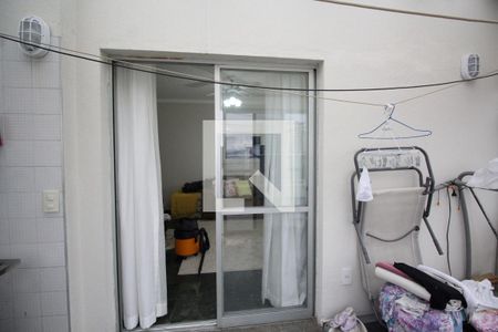 Apartamento à venda com 97m², 2 quartos e 2 vagas Apartamento à venda com 97m², 2 quartos e 2 vagasÁrea de Serviço