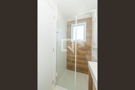 Banheiro  de kitnet/studio para alugar com 1 quarto, 42m² em Centro, Campinas