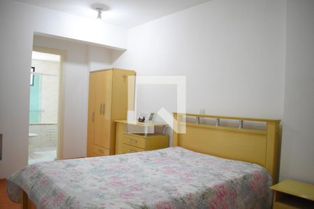 Suíte de apartamento para alugar com 3 quartos, 119m² em Água Verde, Curitiba