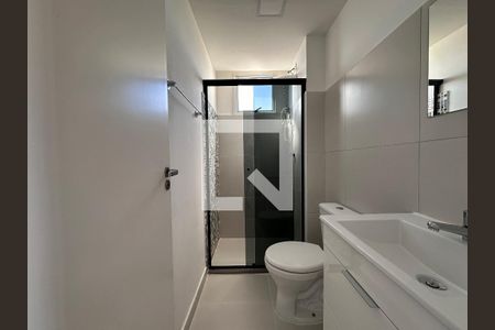 Banheiro de kitnet/studio para alugar com 1 quarto, 36m² em Cambuci, São Paulo