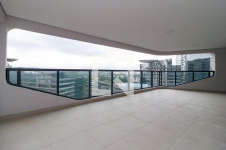 Apartamento à venda com 227m², 4 quartos e 5 vagasSala - Varanda