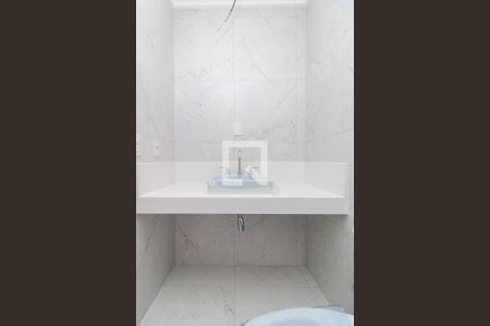 Apartamento à venda com 227m², 4 quartos e 5 vagasSuíte 3 - Banheiro