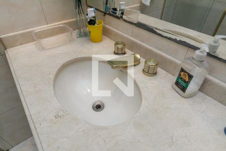 Apartamento à venda com 110m², 3 quartos e sem vagaBanheiro 2