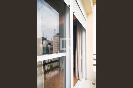 Varanda de apartamento para alugar com 3 quartos, 146m² em Bela Vista, São Paulo