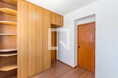 Suíte de apartamento à venda com 3 quartos, 77m² em Estoril, Belo Horizonte