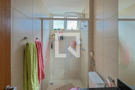 Apartamento à venda com 130m², 3 quartos e 2 vagas Apartamento à venda com 130m², 3 quartos e 2 vagasBanheiro da Suíte