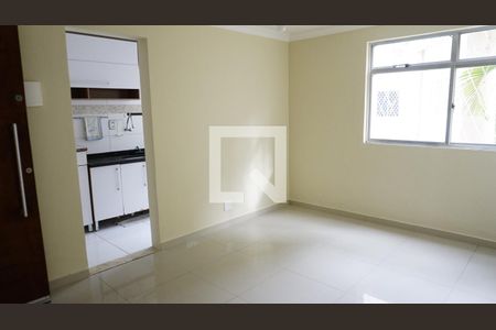 Sala de apartamento para alugar com 3 quartos, 60m² em Anil, Rio de Janeiro