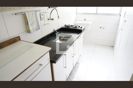 Cozinha de apartamento para alugar com 3 quartos, 50m² em Anil, Rio de Janeiro