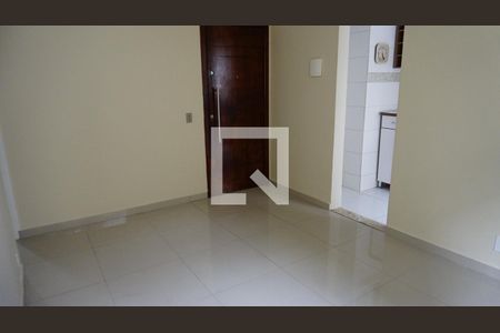 Sala de apartamento para alugar com 3 quartos, 50m² em Anil, Rio de Janeiro