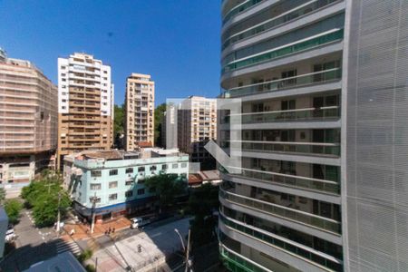 Vista  de apartamento à venda com 1 quarto, 50m² em Icaraí, Niterói