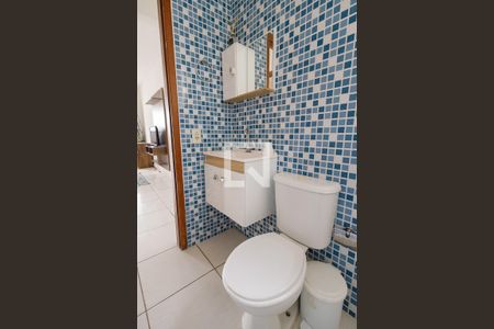 Banheiro de apartamento para alugar com 1 quarto, 45m² em Residencial Bardan, Taubaté