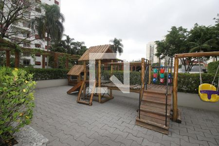 Apartamento à venda com 316m², 3 quartos e 3 vagasÁrea comum - Playground