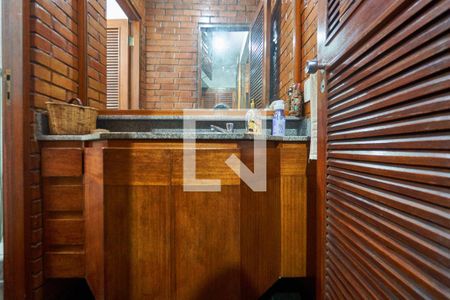 Casa de condomínio à venda com 185m², 3 quartos e 1 vagaBanheiro 2