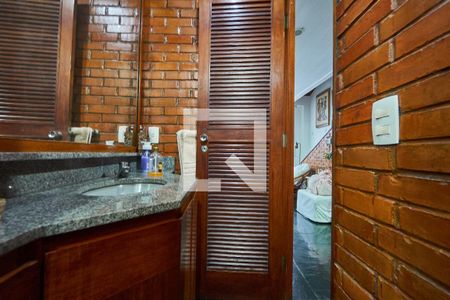 Casa de condomínio à venda com 185m², 3 quartos e 1 vagaBanheiro 2