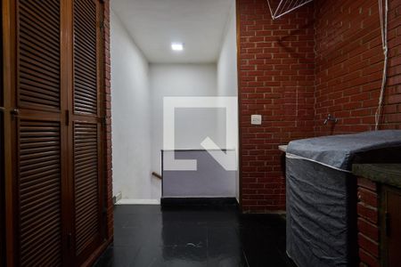 Casa de condomínio à venda com 185m², 3 quartos e 1 vagaÁrea de Serviço