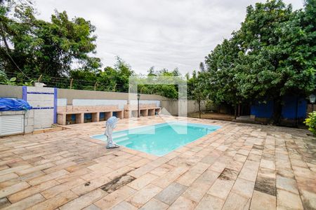 Casa à venda com 900m², 3 quartos e 7 vagas Casa à venda com 900m², 3 quartos e 7 vagasÁrea externa