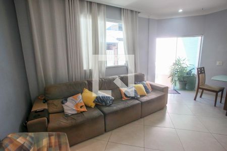 Sala de casa de condomínio para alugar com 4 quartos, 160m² em Taquara, Rio de Janeiro