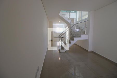Sala / Cozinha de casa para alugar com 3 quartos, 169m² em Água Fria, São Paulo