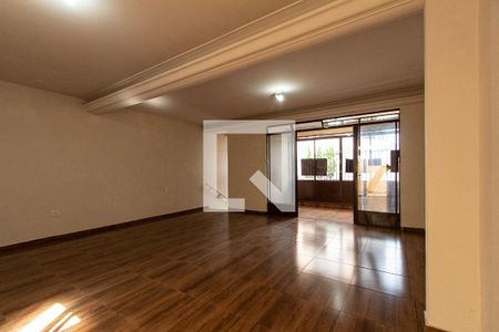 Sala de casa para alugar com 4 quartos, 200m² em Centro, Sorocaba