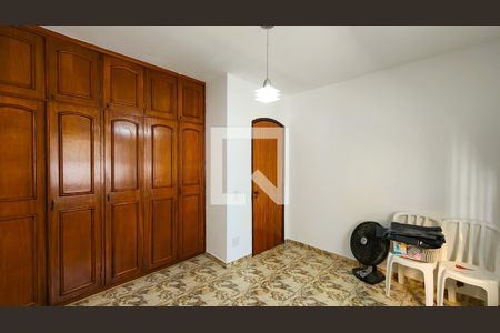 Casa para alugar com 260m², 4 quartos e 3 vagasSuíte