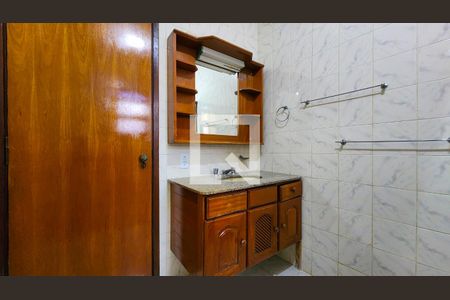 Casa para alugar com 260m², 4 quartos e 3 vagasBanheiro Social 