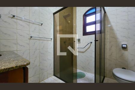 Casa para alugar com 260m², 4 quartos e 3 vagasBanheiro Social 