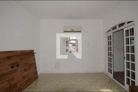 Apartamento para alugar com 95m², 2 quartos e sem vagaSala 