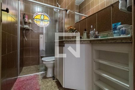 Casa à venda com 360m², 3 quartos e 2 vagasBanheiro social