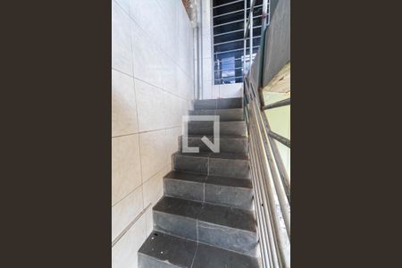 Casa à venda com 360m², 3 quartos e 2 vagasEscada