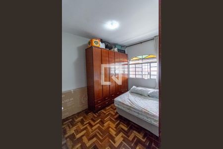 Quarto 1 de casa à venda com 3 quartos, 360m² em Aparecida 7ª Seção, Belo Horizonte