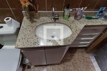 Casa à venda com 360m², 3 quartos e 2 vagasBanheiro social