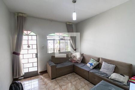 Sala de casa à venda com 3 quartos, 360m² em Aparecida 7ª Seção, Belo Horizonte