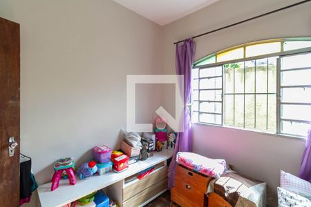 Quarto 2 de casa à venda com 3 quartos, 360m² em Aparecida 7ª Seção, Belo Horizonte