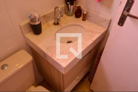 Casa de condomínio à venda com 123m², 3 quartos e 1 vaga Casa de condomínio à venda com 123m², 3 quartos e 1 vagaBanheiro da Suíte 1