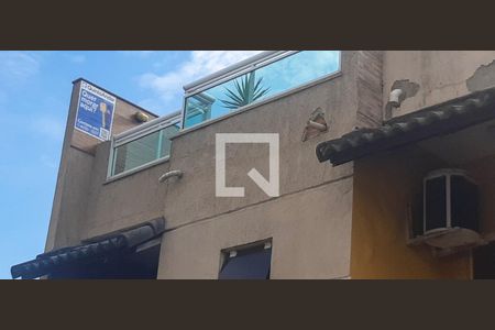 Casa de condomínio à venda com 123m², 3 quartos e 1 vaga Casa de condomínio à venda com 123m², 3 quartos e 1 vagaPlaca