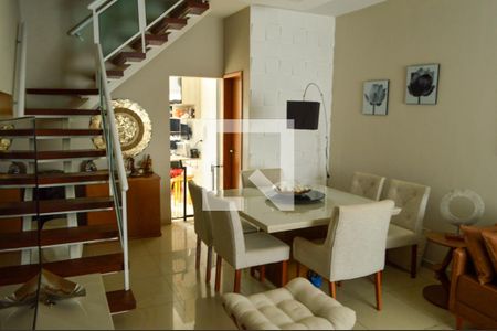 Sala de casa de condomínio à venda com 3 quartos, 123m² em Pechincha, Rio de Janeiro