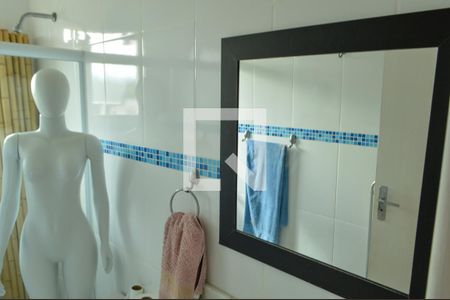 Casa de condomínio à venda com 123m², 3 quartos e 1 vaga Casa de condomínio à venda com 123m², 3 quartos e 1 vagaBanheiro da Suíte 3