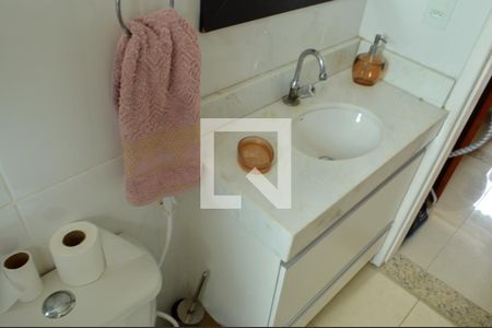 Casa de condomínio à venda com 123m², 3 quartos e 1 vaga Casa de condomínio à venda com 123m², 3 quartos e 1 vagaBanheiro da Suíte 3