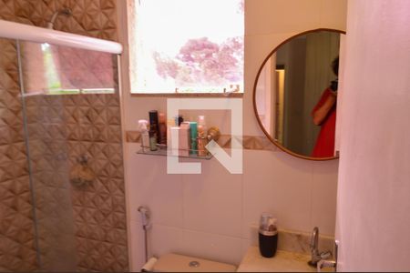 Casa de condomínio à venda com 123m², 3 quartos e 1 vaga Casa de condomínio à venda com 123m², 3 quartos e 1 vagaBanheiro da Suíte 1