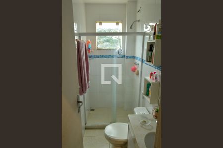 Casa de condomínio à venda com 123m², 3 quartos e 1 vaga Casa de condomínio à venda com 123m², 3 quartos e 1 vagaBanheiro da Suíte 2