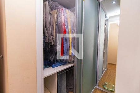 Apartamento à venda com 115m², 3 quartos e 2 vagasCloset da Suíte 1
