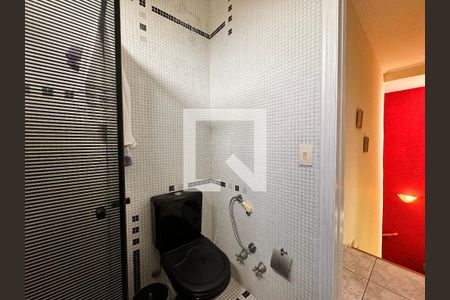 Casa à venda com 335m², 5 quartos e 3 vagasBanheiro