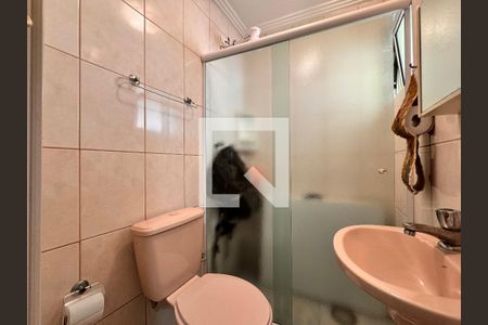 Casa à venda com 335m², 5 quartos e 3 vagasBanheiro de serviço