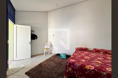 Casa à venda com 335m², 5 quartos e 3 vagasEdicula