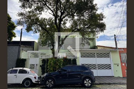 Casa à venda com 335m², 5 quartos e 3 vagasFachada