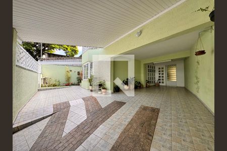 Casa à venda com 335m², 5 quartos e 3 vagasGaragem 