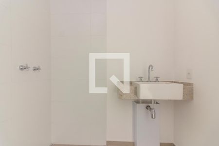 banheiro de apartamento à venda com 1 quarto, 27m² em Pinheiros, São Paulo